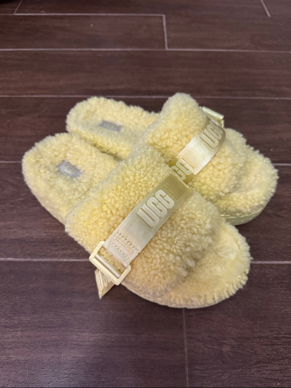 UGG Fluffita Platform Slippers